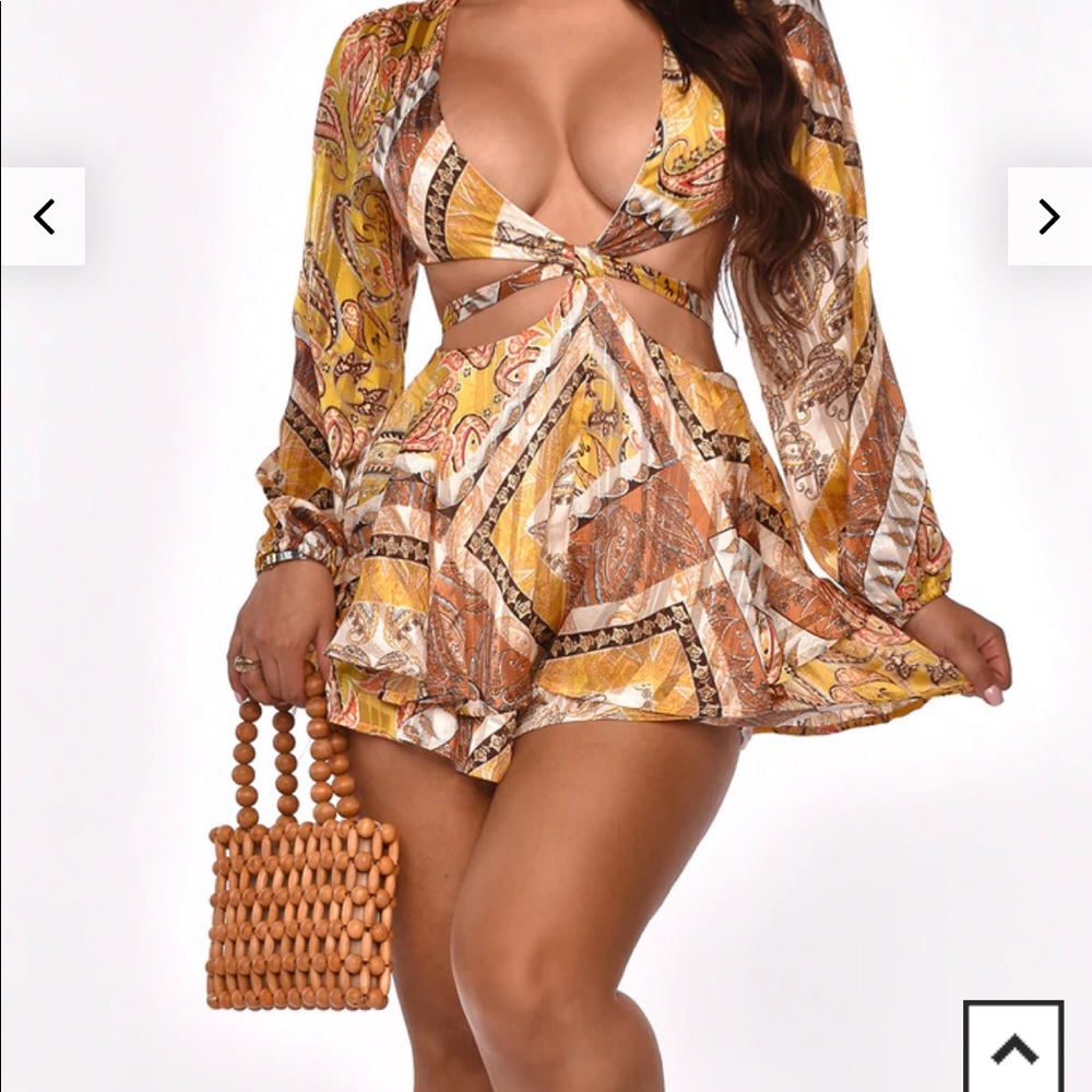 Brand new with tags. Gorgeous dress just didn’t work out for me.